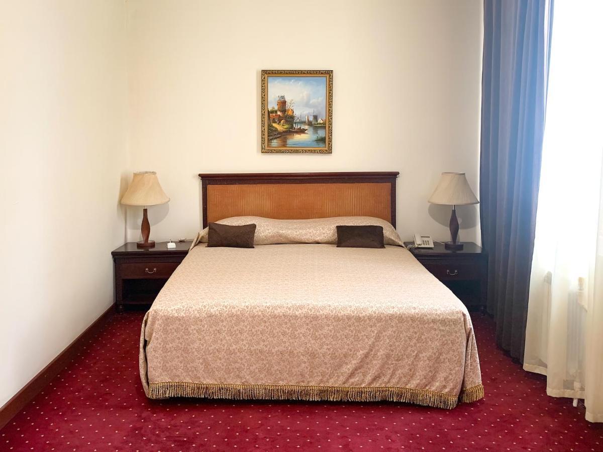 Reikartz Majestic Samarkand Hotel Buitenkant foto