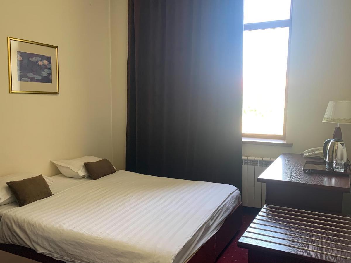 Reikartz Majestic Samarkand Hotel Buitenkant foto